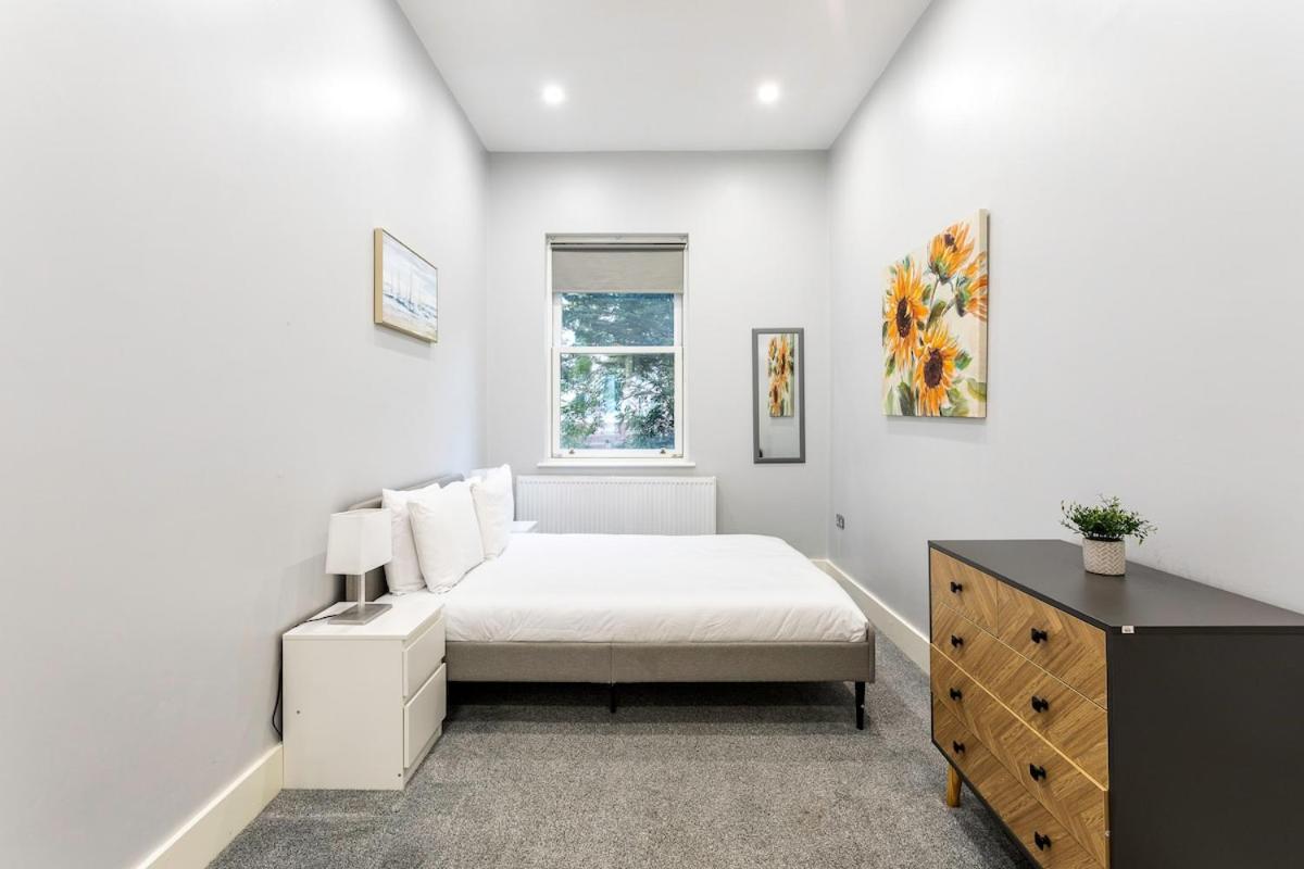 Apartment Spacious Clapham Junction Flat Near Station Long Friendly London