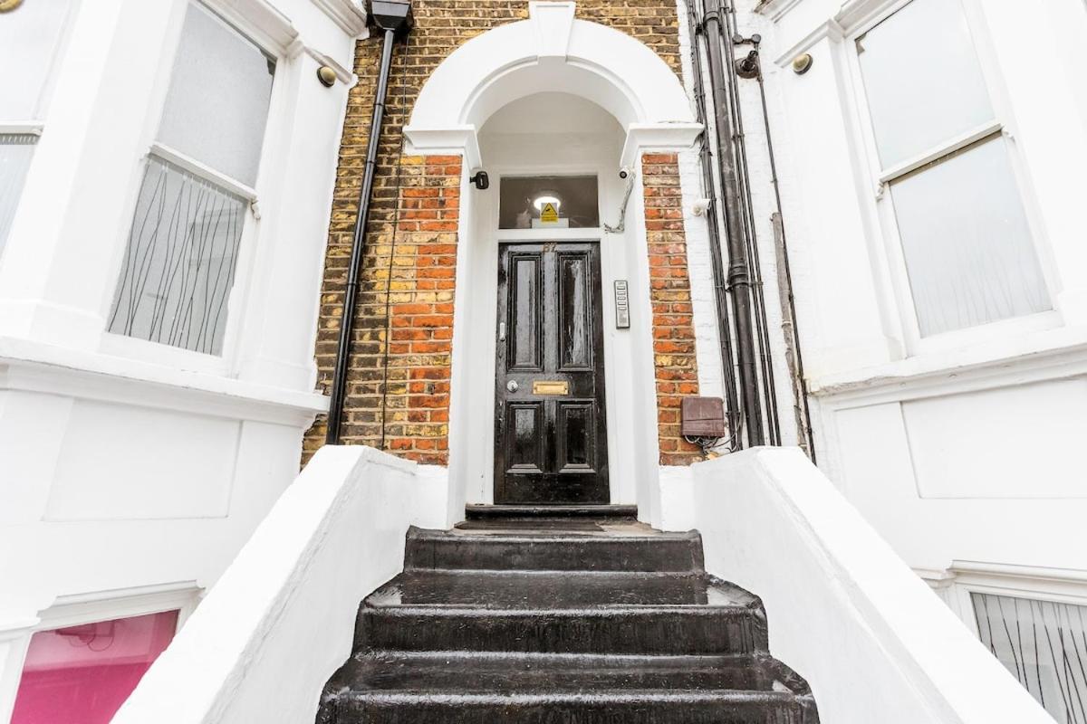 Apartment Spacious Clapham Junction Flat Near Station Long Friendly London