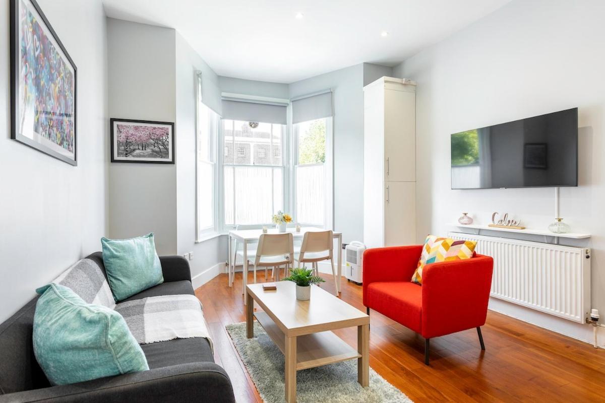 Spacious Clapham Junction Flat Near Station Long Friendly London