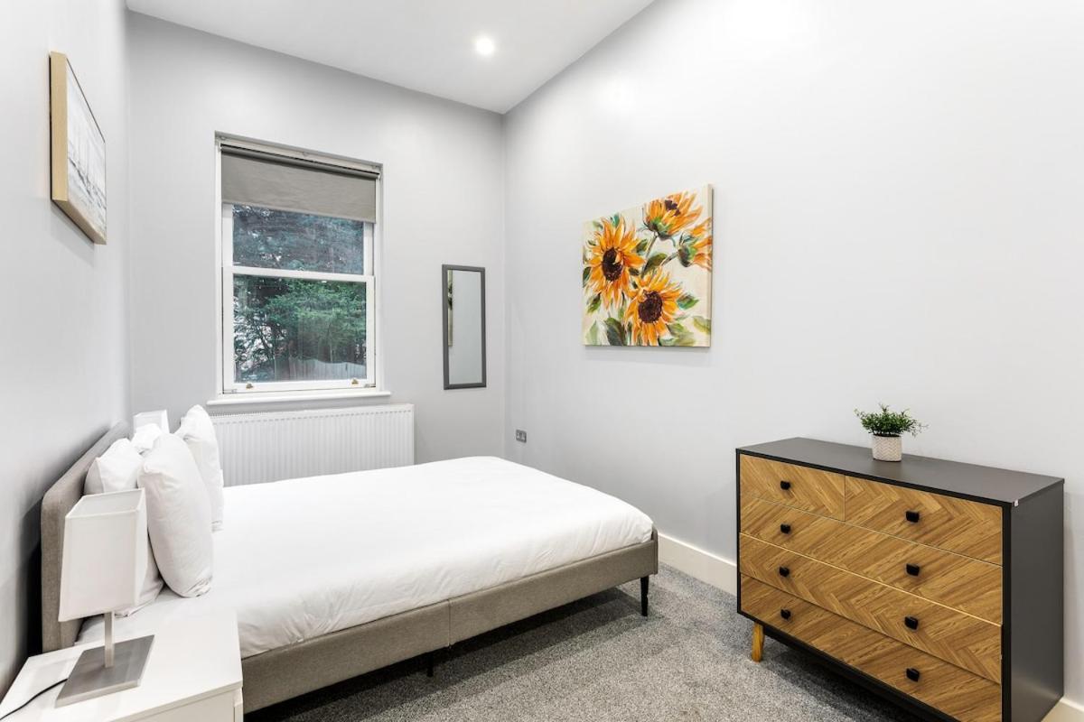 Spacious Clapham Junction Flat Near Station Long Friendly